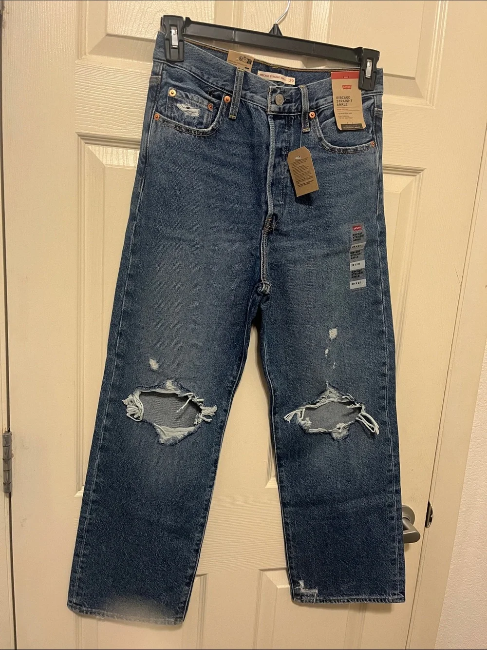 Levi's Men's Distressed Dark Blue Relaxed Jeans